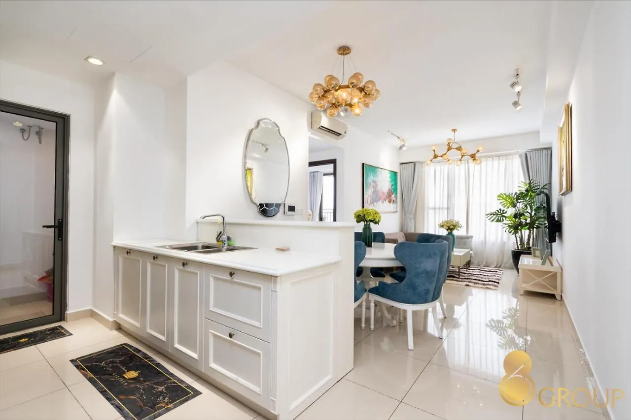 Luxury Gold Apartment: Royal 86 Ho Chi Minh City Apartment